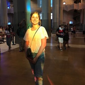 Meet your Posher, Ellie